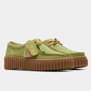 Clarks Torhil Bee Apple Suede